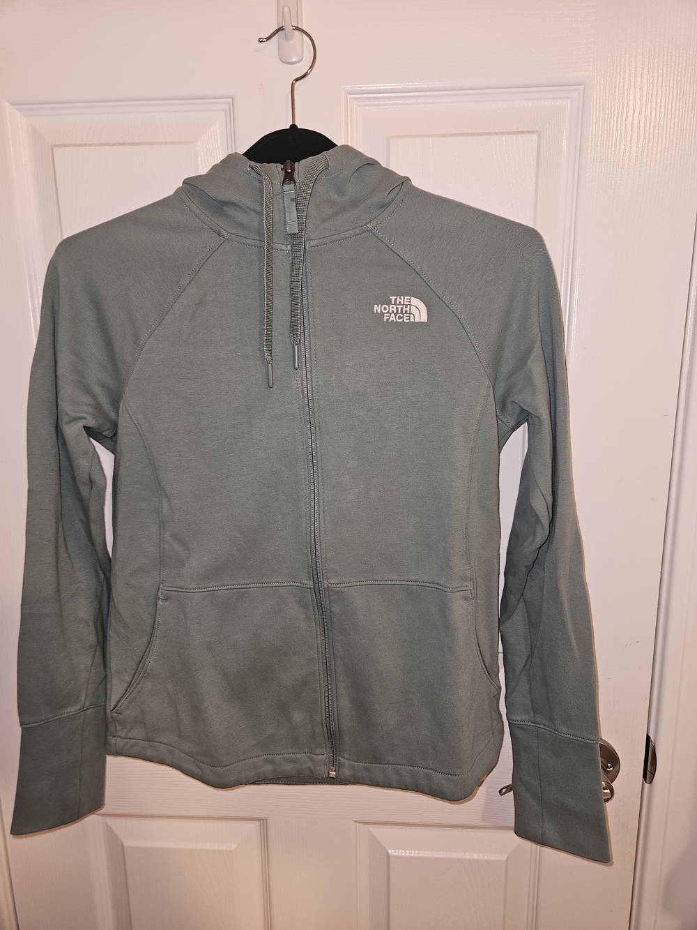 The North Face Women's Zip-Up Hoodie Jacket in Sage Green
